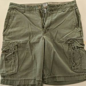 Izod cargo shorts‎